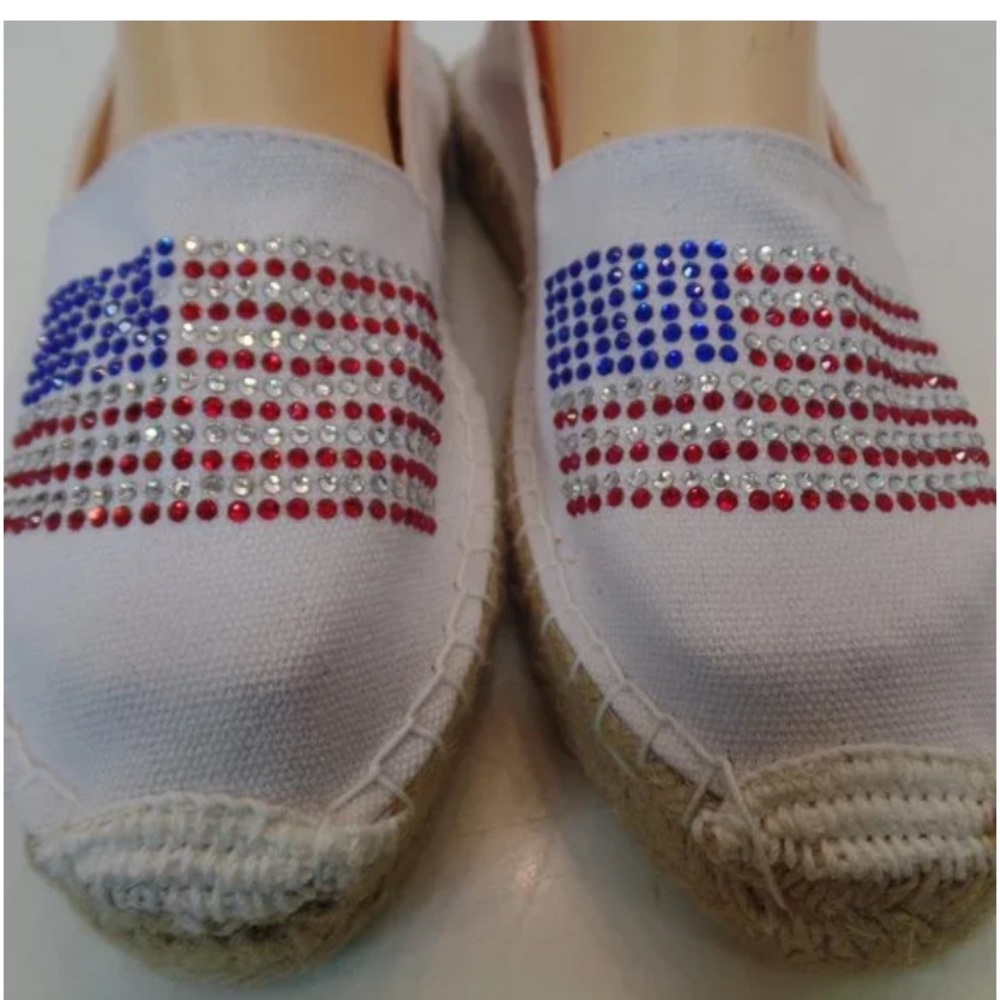 Savi Resort Wear white canvas rhinestone American flag espadrilles Sz 40